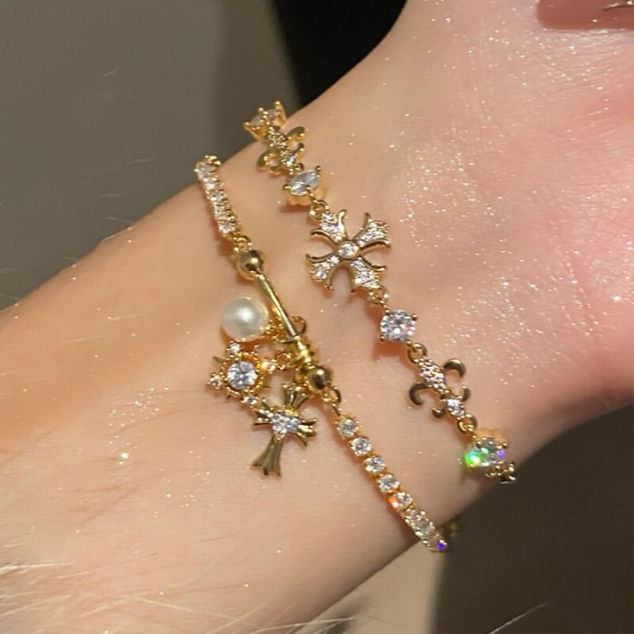 Vintage Cross Pearl Charm Bracelet with Zircon Snowflakes - Adjustable Retro Elegant Bangle for Women