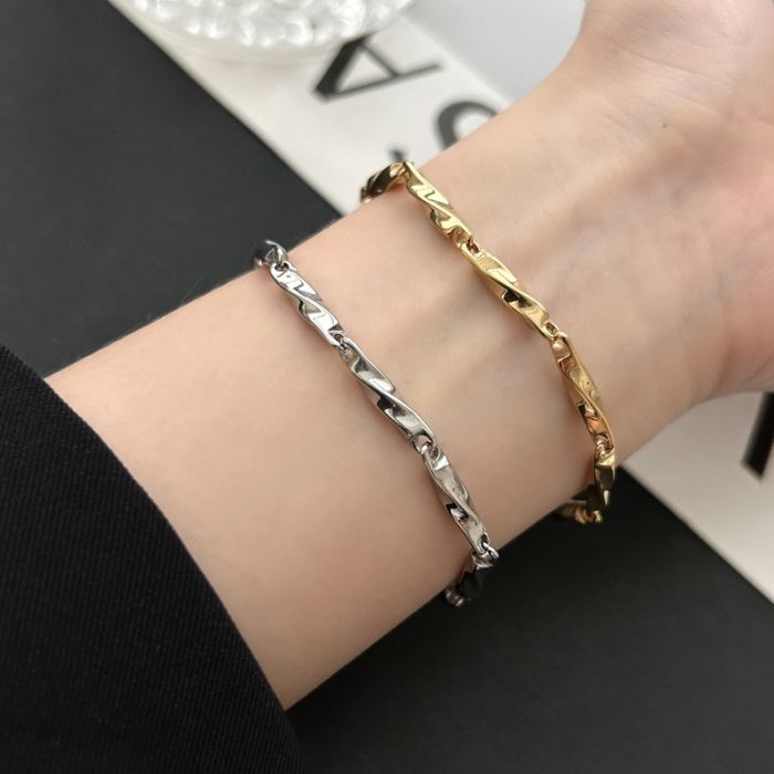 Möbius Infinity Titanium Steel Bracelet - Modern Geometric Couple Jewelry for Women & Men