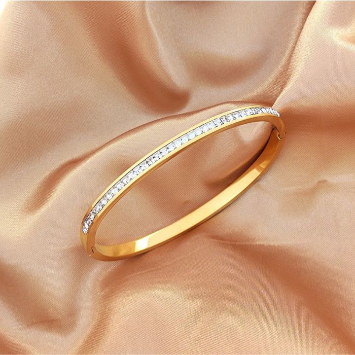 Elegant Titanium Steel Bangle Bracelet with Crystal-Encrusted Starry Design - 18K Gold Plated, Lightweight & Versatile