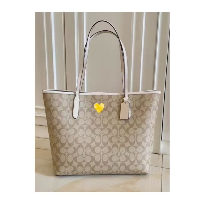 City33 Large Capacity Tote Bag - Classic Monogram Print Shoulder Handbag for Daily Use