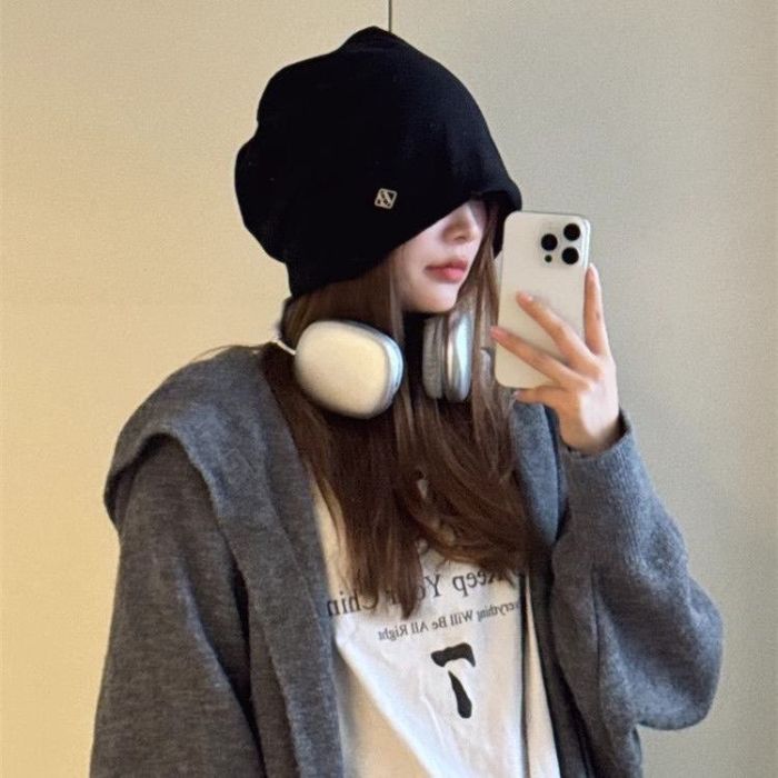 Women's Letter Print Slouchy Beanie - Soft Polyester Beanies with Logo Design
