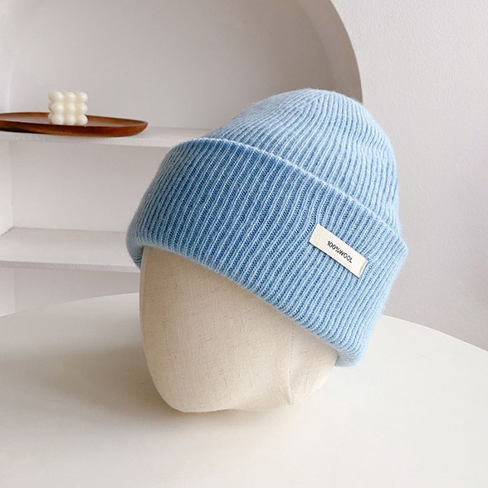 100% Pure Wool Women's Knitted Beanie - Premium Winter Hat with Oversized Fit