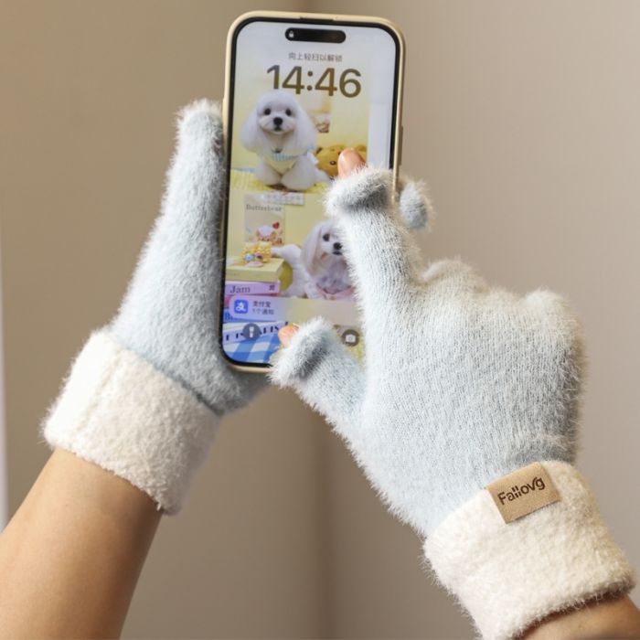 Women's Cute Knit Plush Touchscreen Gloves - Warm Winter Color-Block Split-Finger Mitts