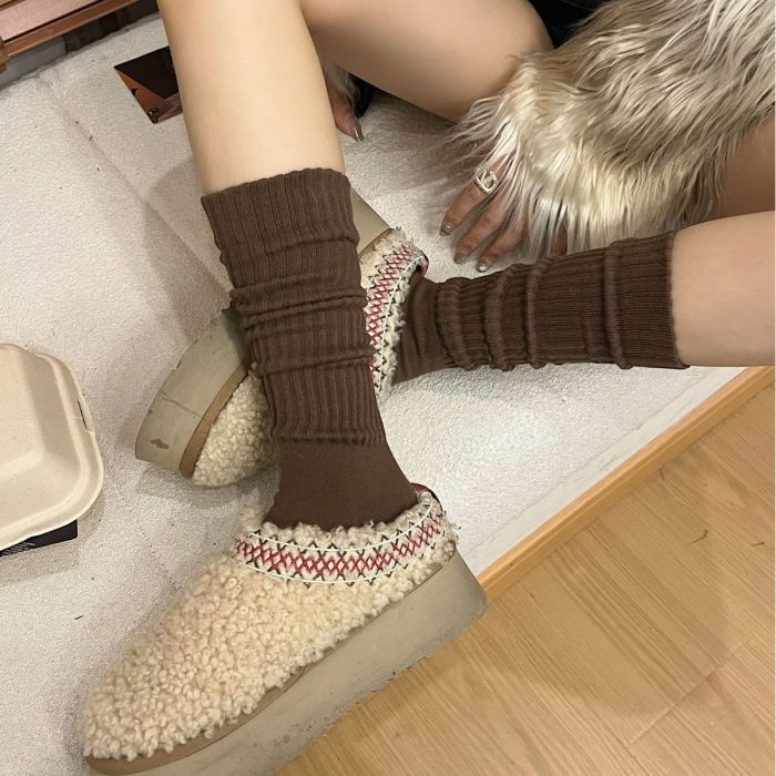 AMUSIVE Women's Combed Cotton Slouch Crew Socks - Breathable Comfort Mid-Calf Hosiery