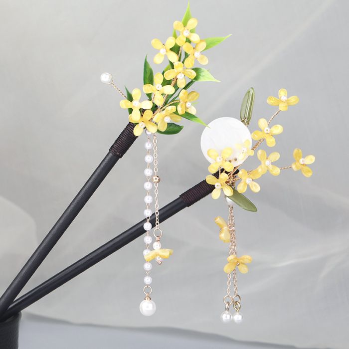 Handcrafted Osmanthus Wood Hair Pin - Traditional Chinese Hanfu Hair Accessory with Tassel