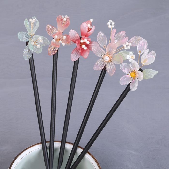 Traditional Chinese Wooden Hairpin - Vintage Floral Handcrafted Hair Stick for Hanfu & Qipao Styling