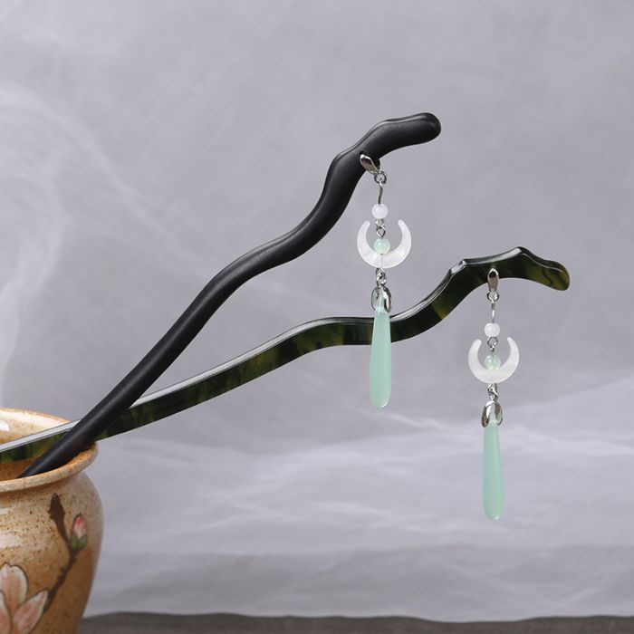 Vintage Ebony Wood Hairpin with Tassel - Traditional Chinese Moon Design for Hanfu & Qipao