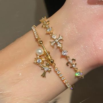 Vintage Cross Pearl Charm Bracelet with Zircon Snowflakes - Adjustable Retro Elegant Bangle for Women