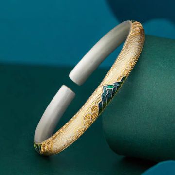 Silver-Plated Chinese Style Bangle Bracelet with Flowing Water Design - Elegant Minimalist Cuff Jewelry