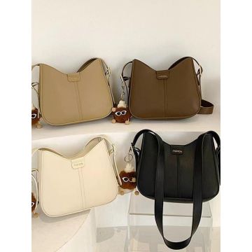 Chic Saddle Crossbody Bag - Soft PU Leather Shoulder Purse with Elegant Design
