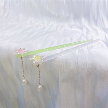 Traditional Chinese Lily of the Valley Tassel Hairpin - Acetate Jade-Inspired Hair Accessory