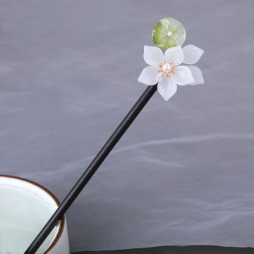 Traditional Chinese Wooden Hairpin - Lotus Leaf Design Hair Stick for Hanfu & Qipao
