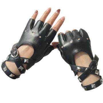 Women's Punk Dance Gloves with Studs and Chains - Half-Finger Performance Gloves for Pole Dance, Street Dance & Stage Shows